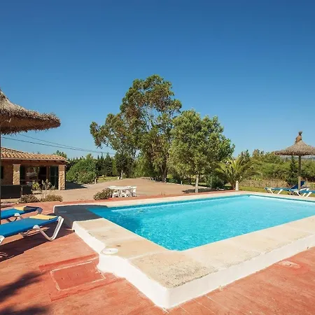 Helles Haus Fuer 6 Personen Mit Pool Und Klimaanlage 500 Meter Vom Entfernt Vakantiehuis