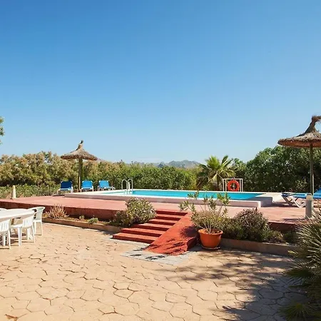 Helles Haus Fuer 6 Personen Mit Pool Und Klimaanlage 500 Meter Vom Entfernt Vakantiehuis